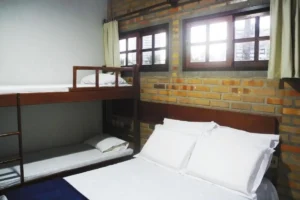 Apartamento quádruplo de 01 Quarto